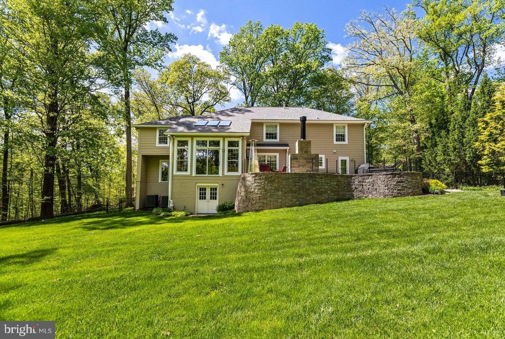 Image 49 of property listing at 2428 OLD BOSLEY RD, Lutherville Timonium, MD 21093