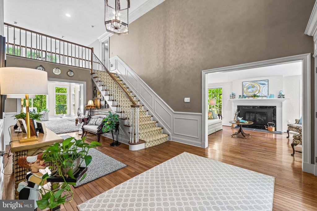 Image 5 of property listing at 2428 OLD BOSLEY RD, Lutherville Timonium, MD 21093