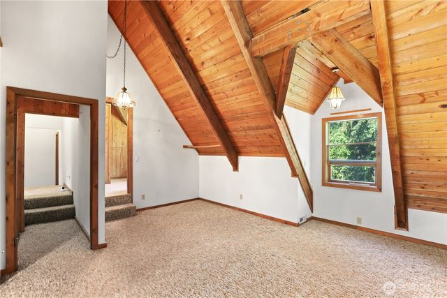 5122 166th Avenue Ct E, Lake Tapps, WA 98391