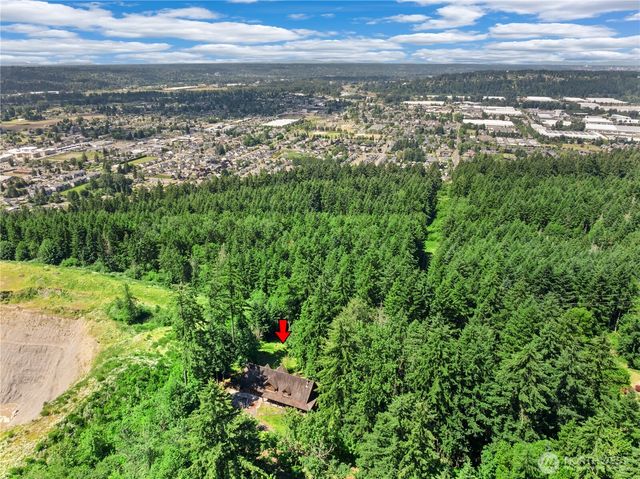 5122 166th Avenue Ct E, Lake Tapps, WA 98391