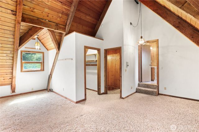 5122 166th Avenue Ct E, Lake Tapps, WA 98391