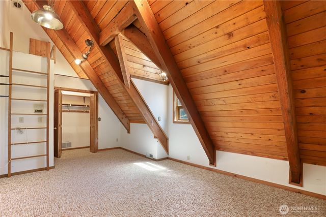5122 166th Avenue Ct E, Lake Tapps, WA 98391