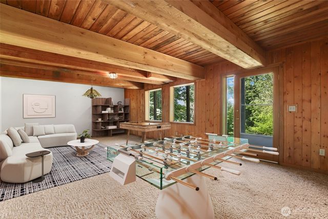 5122 166th Avenue Ct E, Lake Tapps, WA 98391