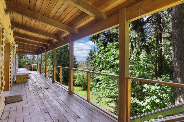 5122 166th Avenue Ct E, Lake Tapps, WA 98391