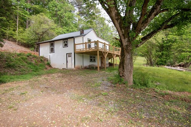 1993 Martins Creek Road, Murphy, NC 28906