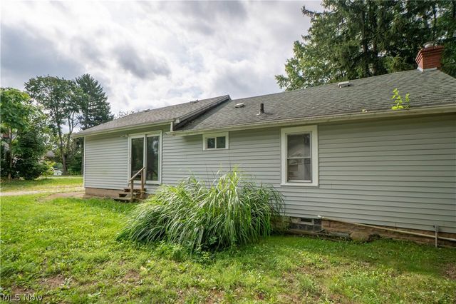 3045 Hayne Road, Akron, OH 44312