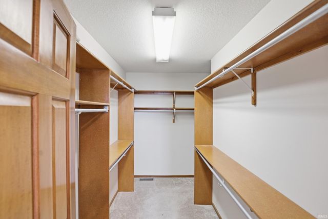 9917 Red Twig Place, Fort Wayne, IN 46804