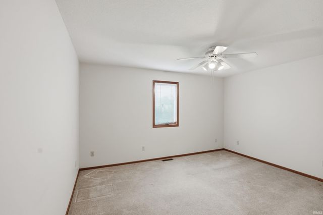 9917 Red Twig Place, Fort Wayne, IN 46804