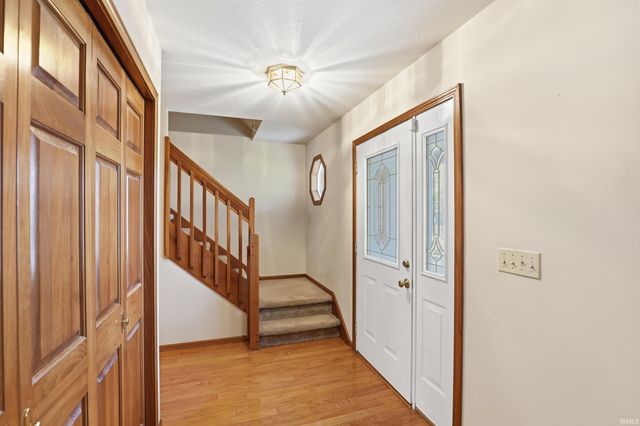 9917 Red Twig Place, Fort Wayne, IN 46804