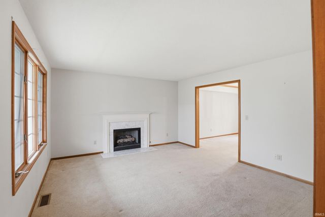 9917 Red Twig Place, Fort Wayne, IN 46804