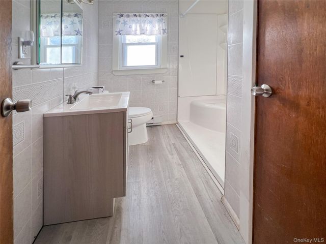 32 Flintlock Drive, Shirley, NY 11967