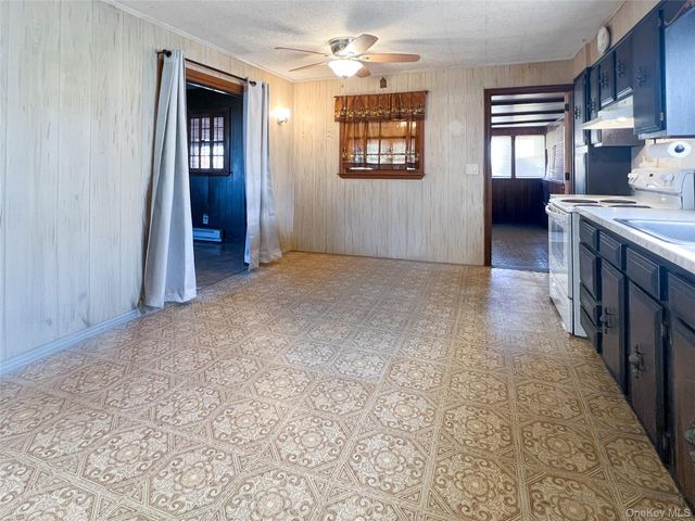 32 Flintlock Drive, Shirley, NY 11967