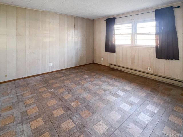 32 Flintlock Drive, Shirley, NY 11967