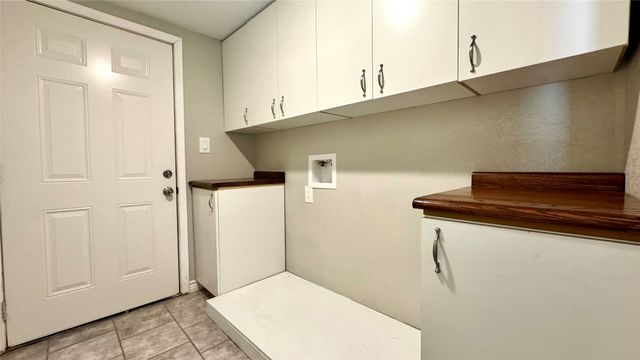 2618 Lakewood Drive, Wills Point, TX 75169