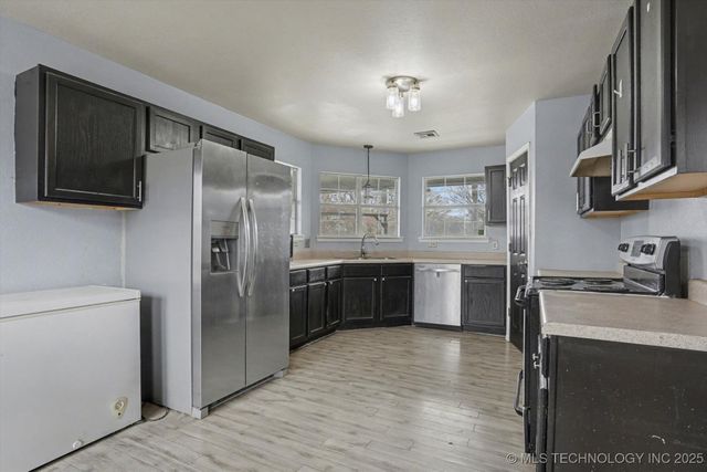 9315 N 27th West Avenue, Sperry, OK 74073