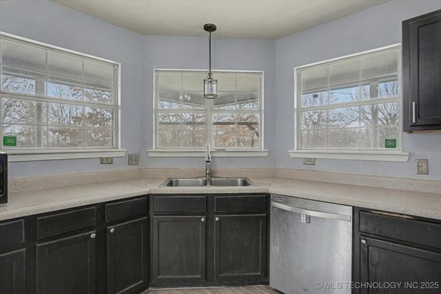 9315 N 27th West Avenue, Sperry, OK 74073