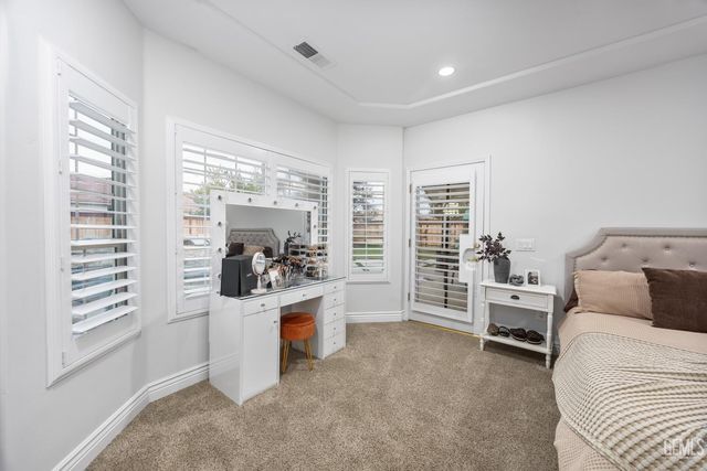 3900 Waterfall Canyon Drive, Bakersfield, CA 93313