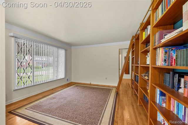 7961 Lincoln Street, Taylor, MI 48180