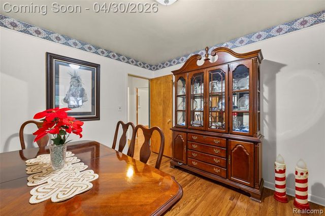 7961 Lincoln Street, Taylor, MI 48180