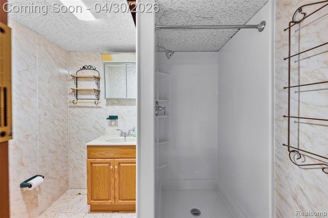 7961 Lincoln Street, Taylor, MI 48180