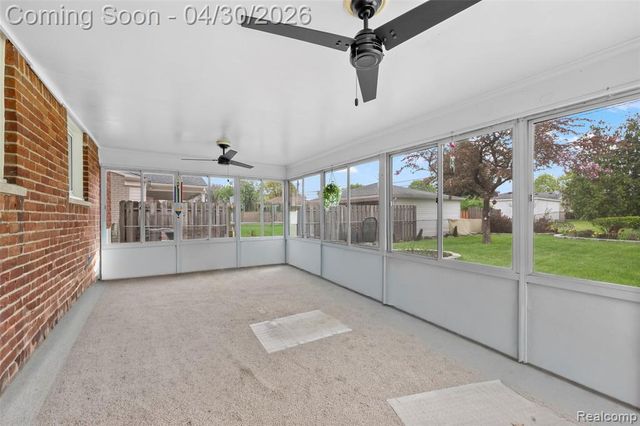 7961 Lincoln Street, Taylor, MI 48180