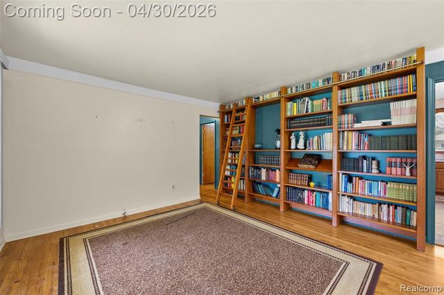 7961 Lincoln Street, Taylor, MI 48180