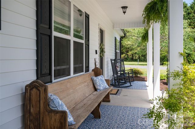 185 Springfield Meadow Drive, Etowah, NC 28729