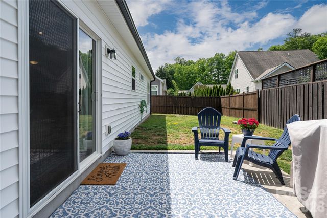185 Springfield Meadow Drive, Etowah, NC 28729