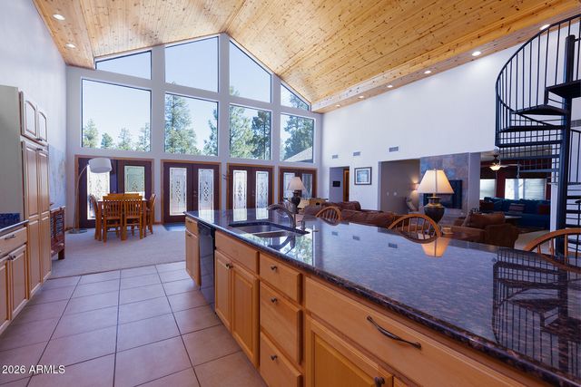 575 W REDWOOD Lane, Pinetop, AZ 85935