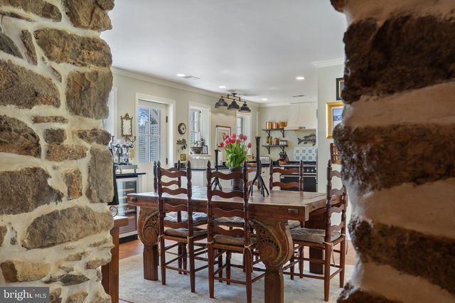 10157 JOHN S MOSBY HWY, Upperville, VA 20184
