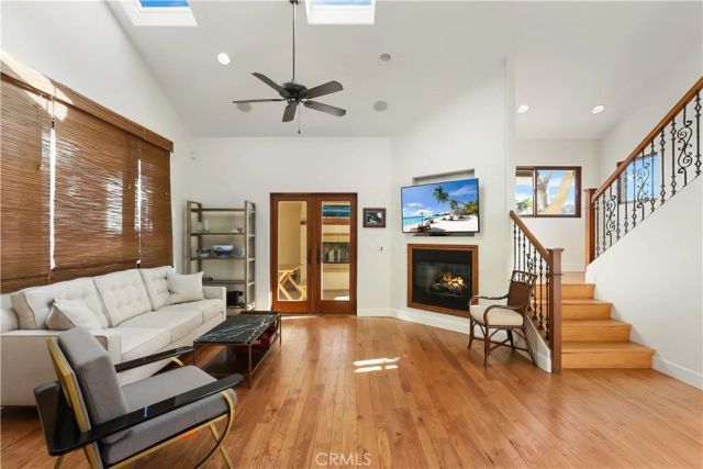 601 Poinsettia, Corona Del Mar, CA 92625