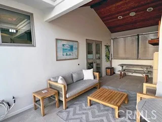 601 Poinsettia, Corona Del Mar, CA 92625