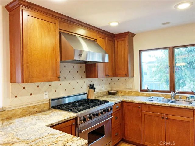 601 Poinsettia, Corona Del Mar, CA 92625