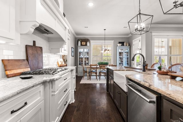 1510 Winterbrook Drive, Conway, AR 72034