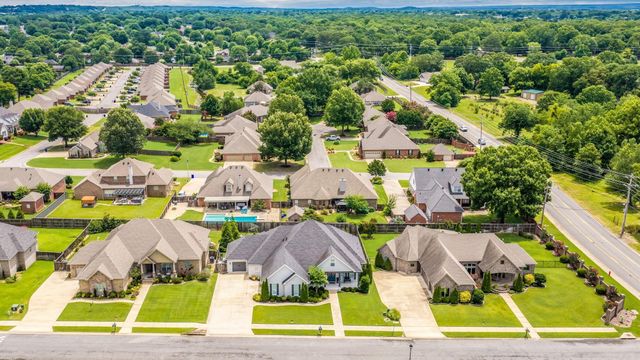 1510 Winterbrook Drive, Conway, AR 72034