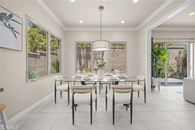 61 Bloomington, Irvine, CA 92620