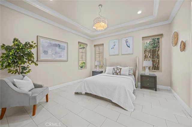 61 Bloomington, Irvine, CA 92620