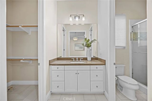 61 Bloomington, Irvine, CA 92620