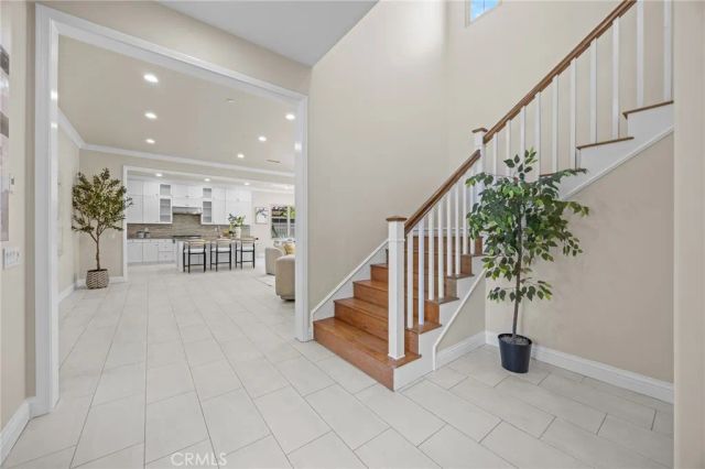 61 Bloomington, Irvine, CA 92620