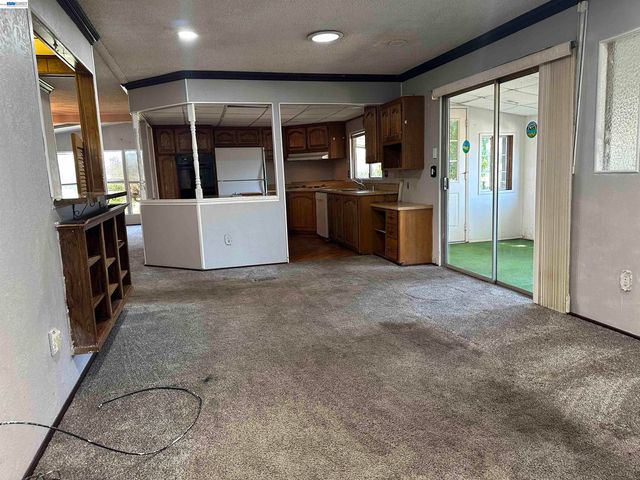 390 Tropicana WY, Union City, CA 94587