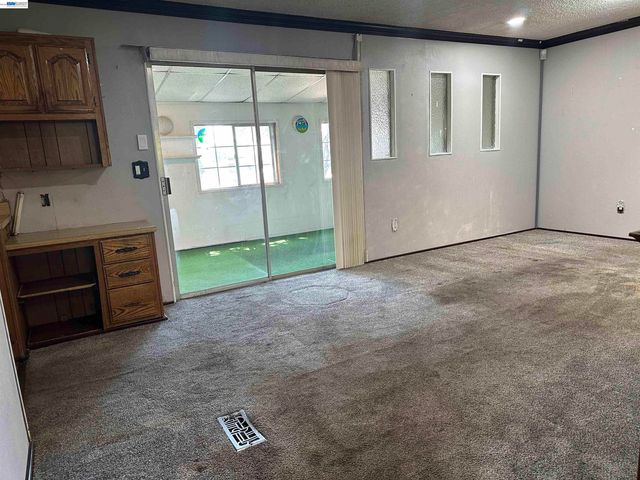 390 Tropicana WY, Union City, CA 94587