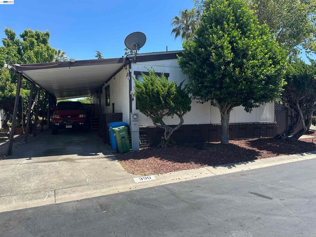 390 Tropicana WY, Union City, CA 94587