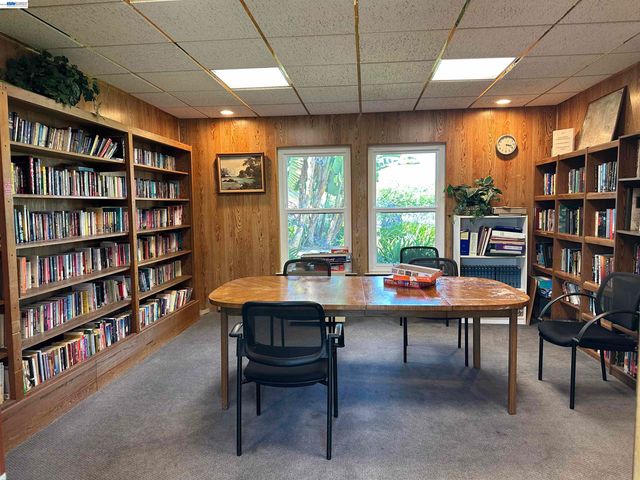 390 Tropicana WY, Union City, CA 94587