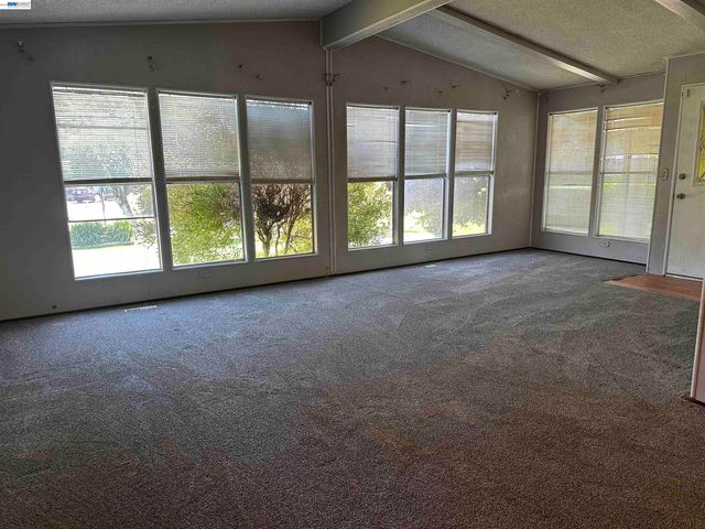 390 Tropicana WY, Union City, CA 94587