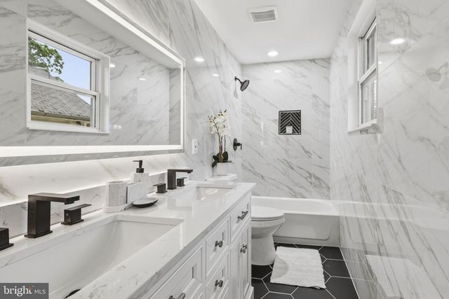 4013 CARLISLE AVE, Baltimore, MD 21216