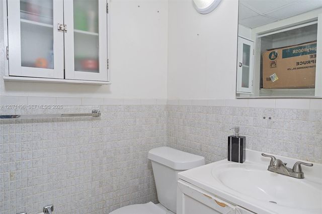 6620 W 2nd Court 104, Hialeah, FL 33012
