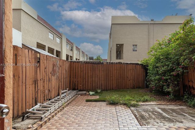 6620 W 2nd Court 104, Hialeah, FL 33012