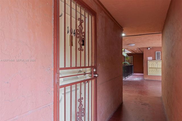 6620 W 2nd Court 104, Hialeah, FL 33012