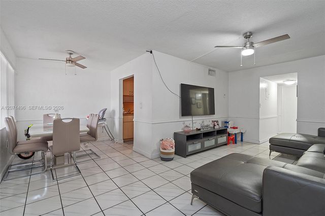 6620 W 2nd Court 104, Hialeah, FL 33012