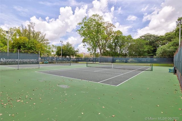 9520 Seagrape Dr 403, Davie, FL 33324